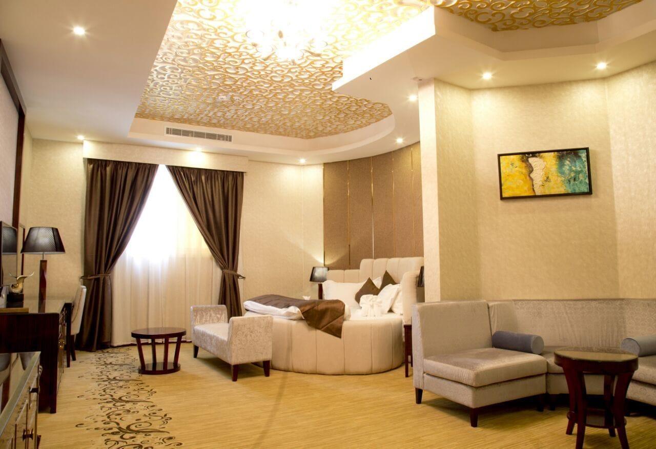 Holiday Khaleej Riyad Extérieur photo